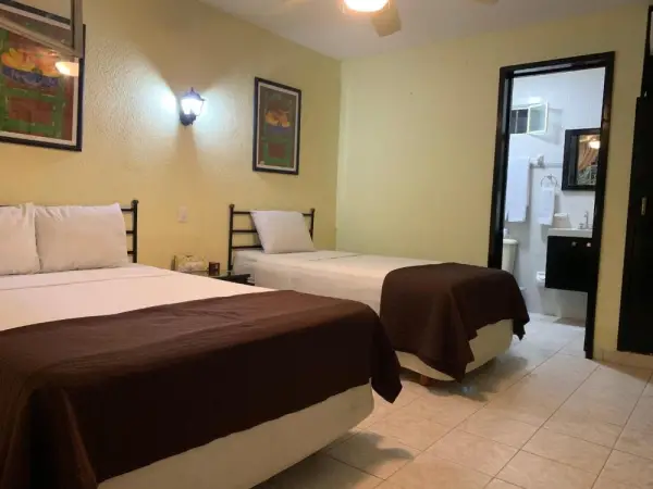 Hotel Santa Ana 8